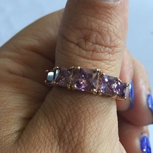 Stunning amethyst stamped 14k ring